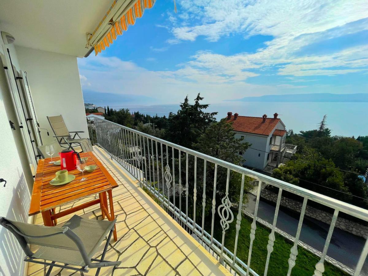 Apartments Sams Novi Vinodolski Exterior foto